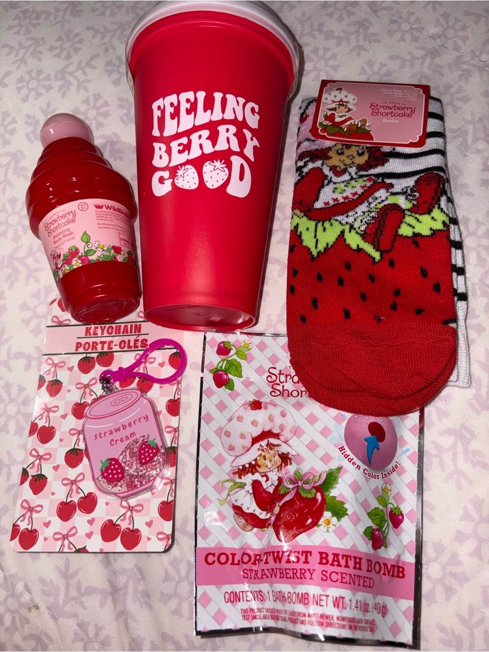 Feeling Berry Good Strawberry Bath & Body Set — Red